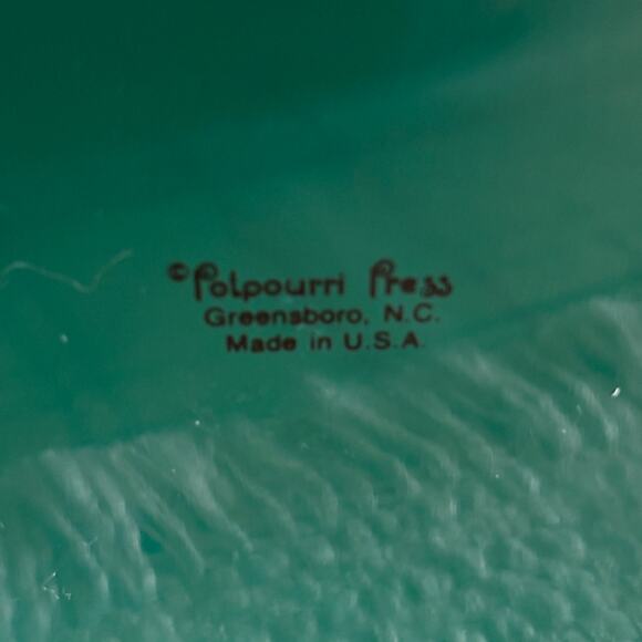 Vintage Christmas Tin Square Red Potpourri Press Collectible Disposable Coaster - Picture 7 of 10